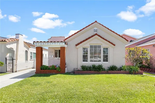 $998,888 | 8446 California Avenue, South Gate, CA 90280