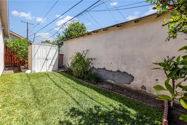 $998,888 | 8446 California Avenue, South Gate, CA 90280