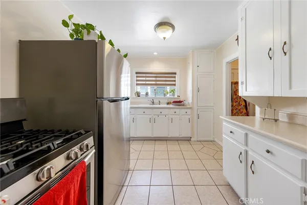 $998,888 | 8446 California Avenue, South Gate, CA 90280