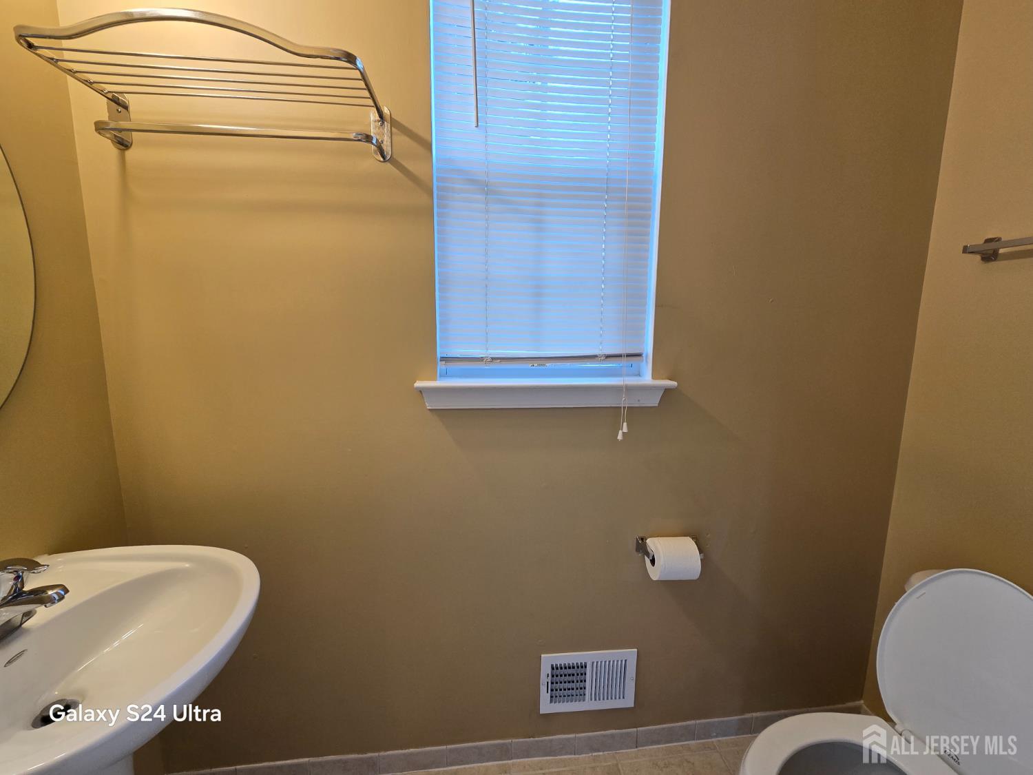 23 Carnation Road Monroe Township, NJ 08831 - Photo 12 of 31