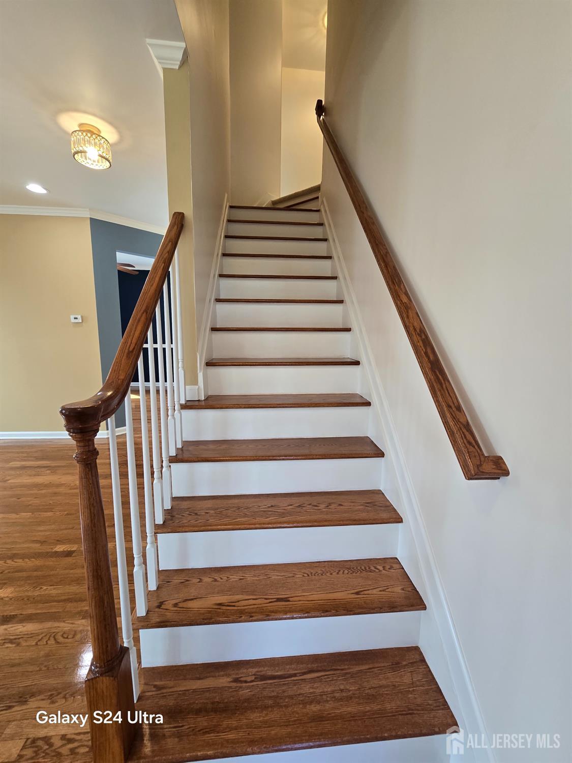 23 Carnation Road Monroe Township, NJ 08831 - Photo 3 of 31