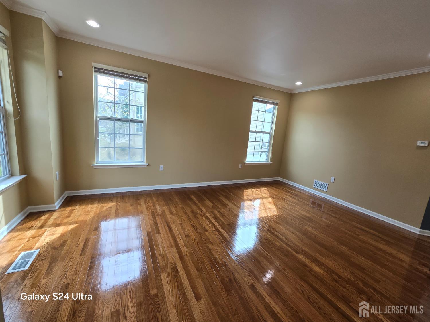 23 Carnation Road Monroe Township, NJ 08831 - Photo 4 of 31