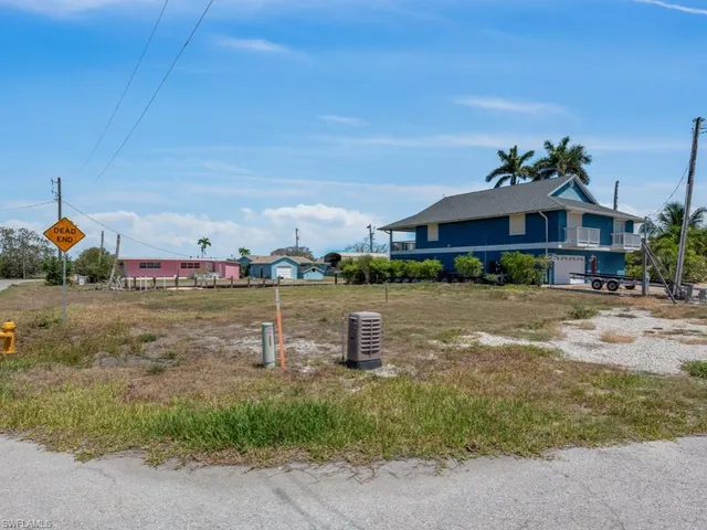 $399,000 | 226 Goodland Drive, Goodland, FL 34140