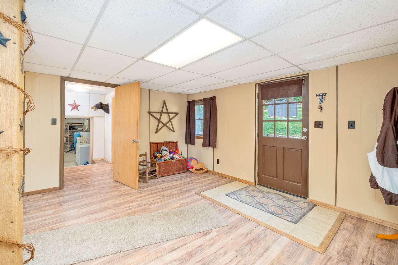 1239 Jerusalem Chapel Road Churchville, VA 24421 - Photo 36 of 47 Gallery Image 36
