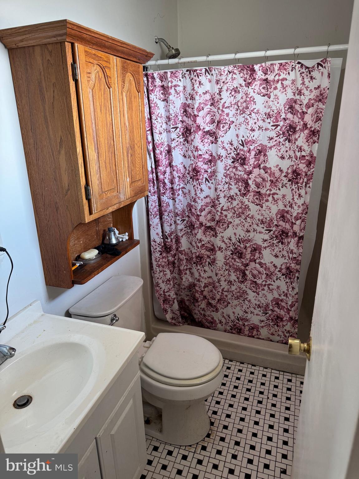 878 Hatchery Road Inwood, WV 25428 - Photo 126 of 131 a bathroom with a sink toilet and shower