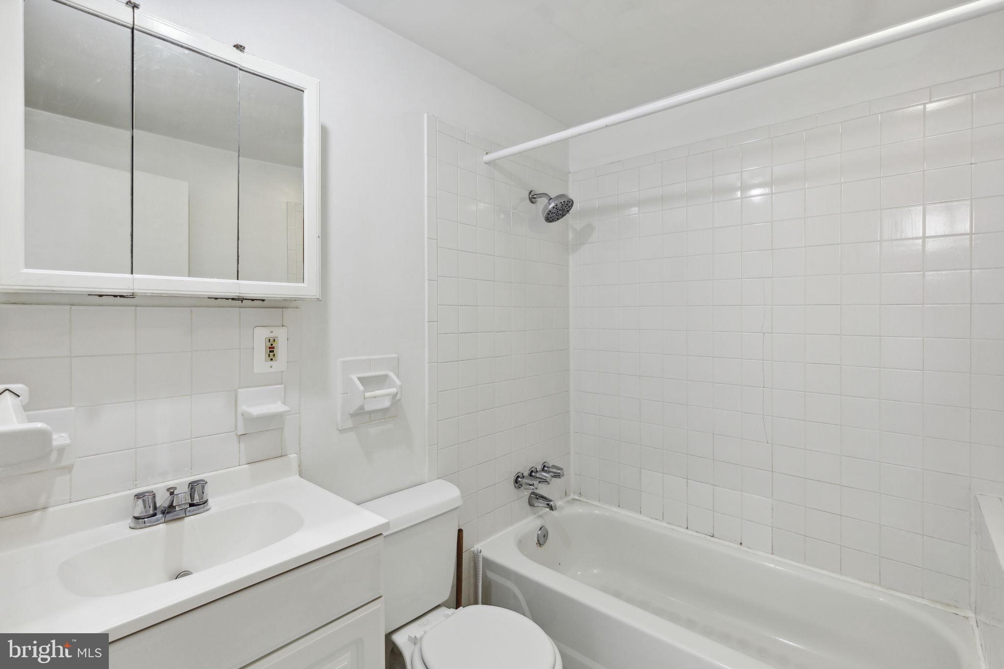 5615 Upland Way, Unit 3 Philadelphia, PA 19131 - Photo 11 of 11