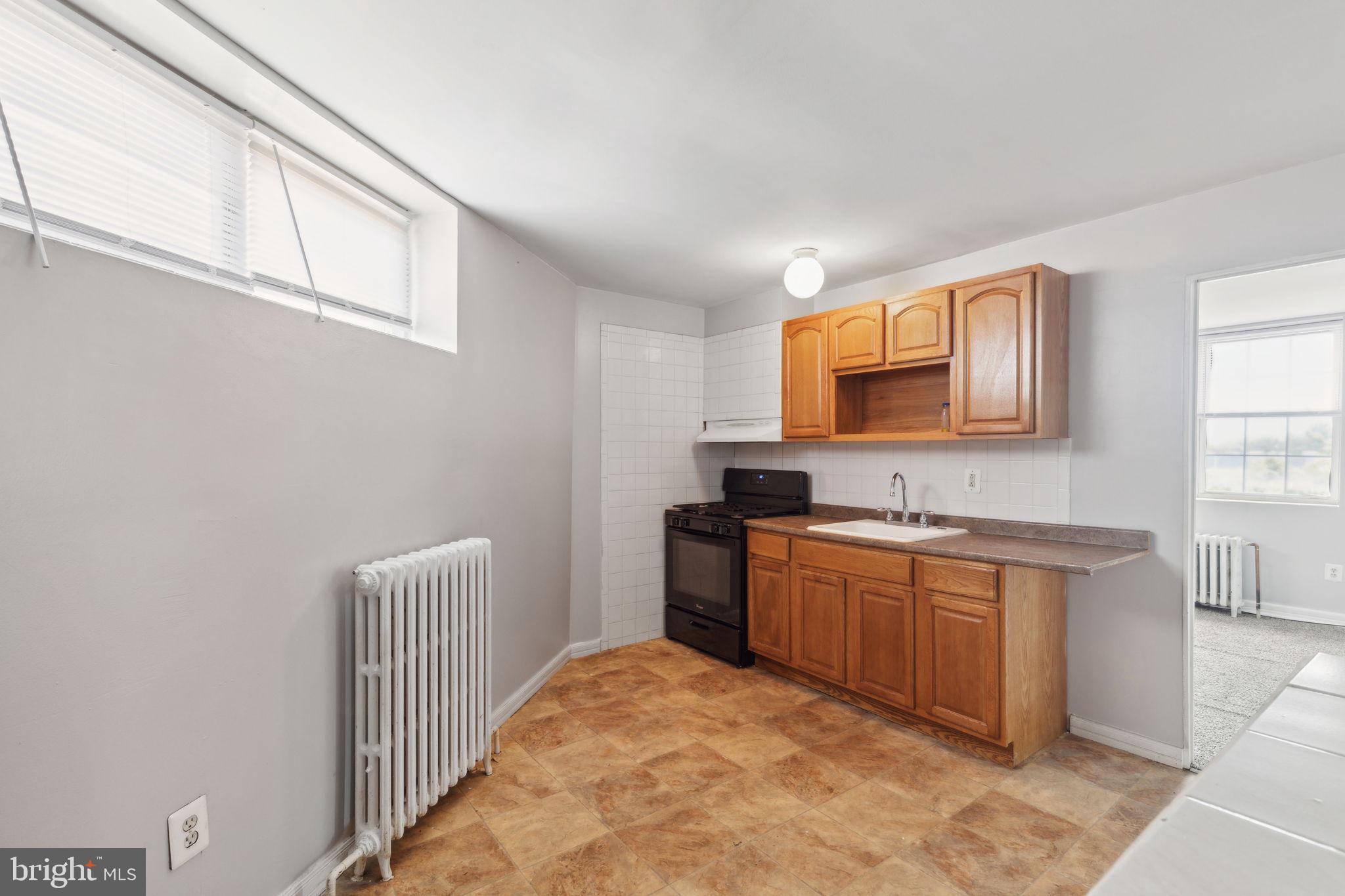 5615 Upland Way, Unit 3 Philadelphia, PA 19131 - Photo 6 of 11
