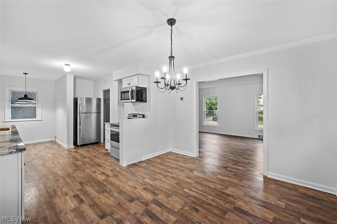 2392 Dysart Road Cleveland, OH 44118 - Photo 13 of 33 Gallery Image 13