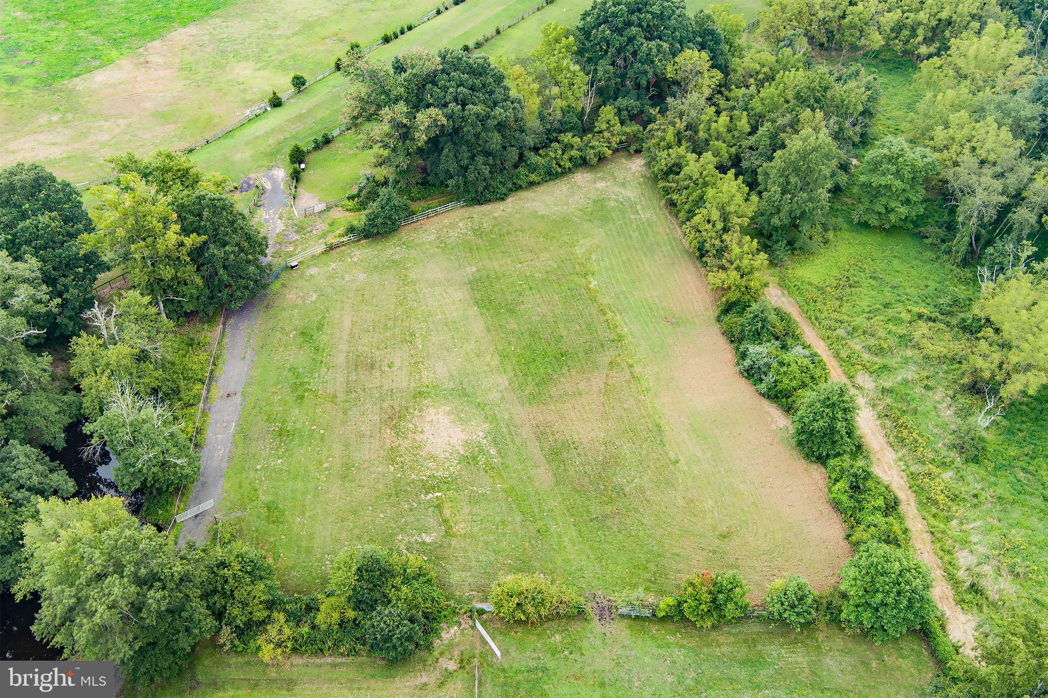 2328 Monmouth Road Jobstown, NJ 08041 - Photo 40 of 54 a view of a garden