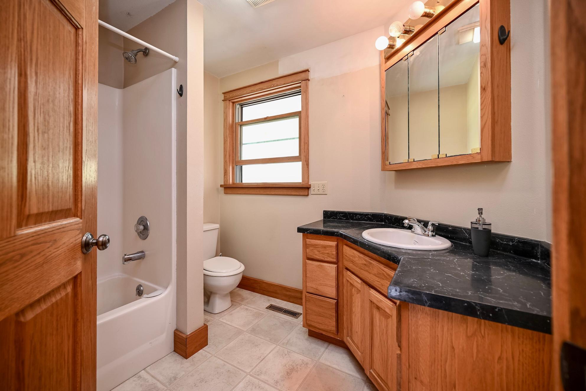 S3093 Baertsch Valley Road Fountain City, WI 54629 - Photo 12 of 38