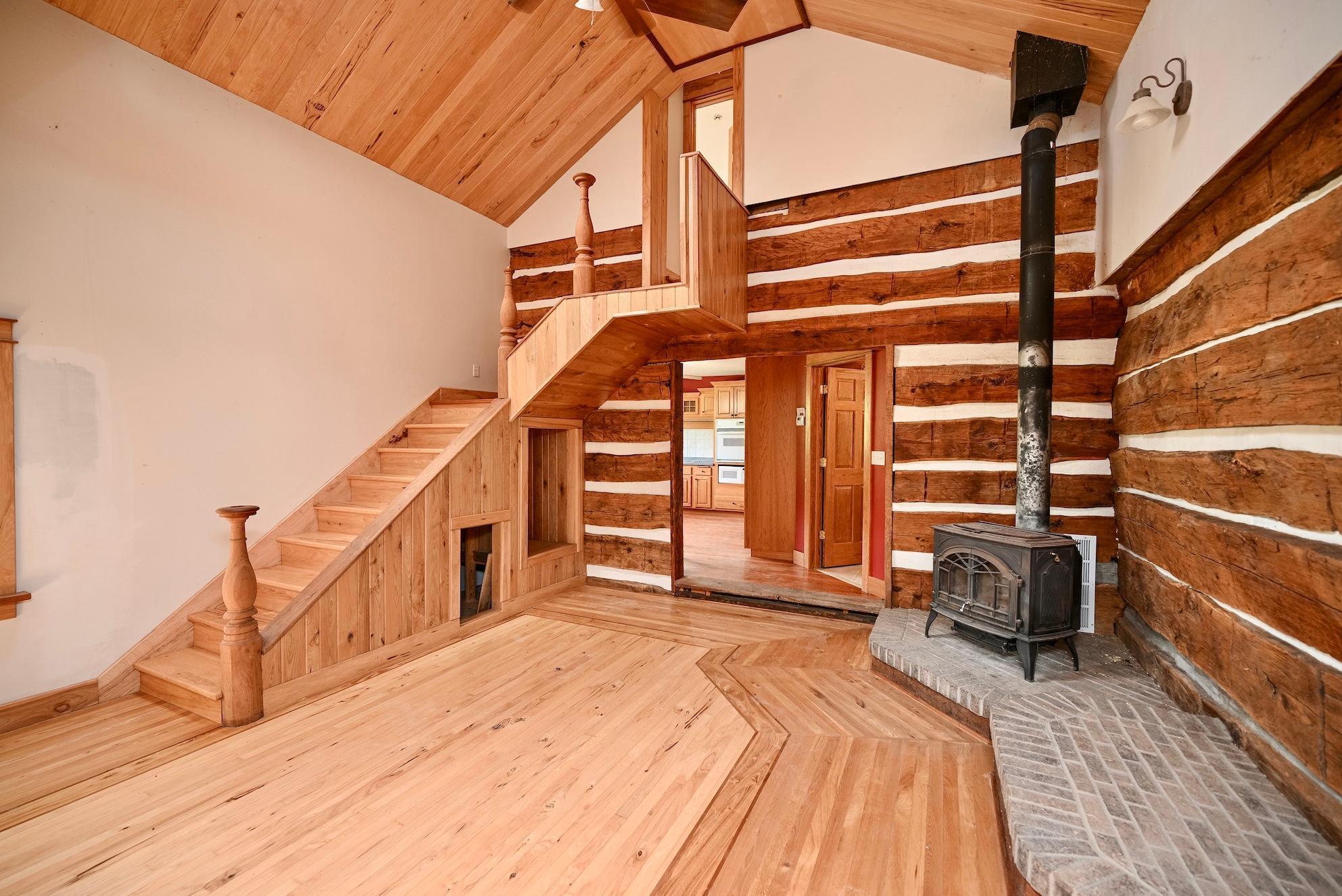 S3093 Baertsch Valley Road Fountain City, WI 54629 - Photo 14 of 38