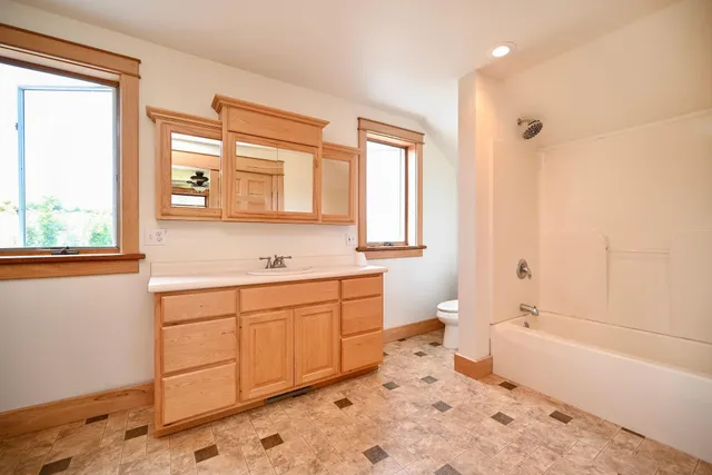 $350,000 | S3093 Baertsch Valley Road, Fountain City, WI 54629