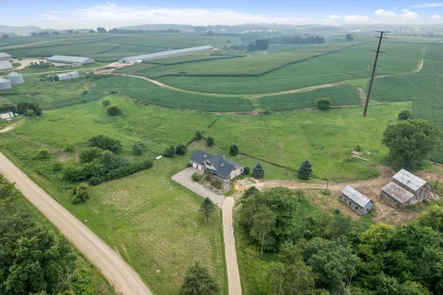 $350,000 | S3093 Baertsch Valley Road, Fountain City, WI 54629
