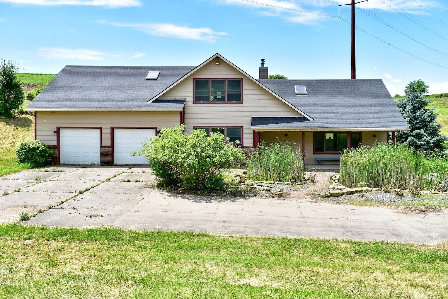 S3093 Baertsch Valley Road Fountain City, WI 54629 - Photo 3 of 38