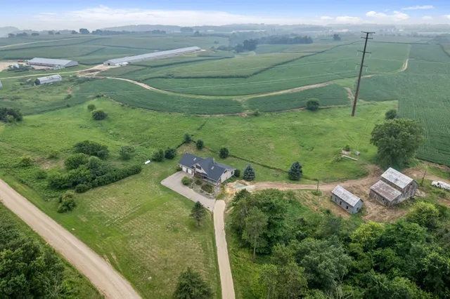 $350,000 | S3093 Baertsch Valley Road, Fountain City, WI 54629