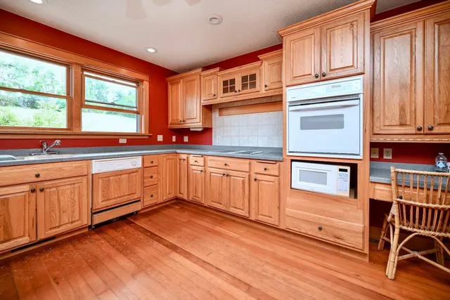 $350,000 | S3093 Baertsch Valley Road, Fountain City, WI 54629