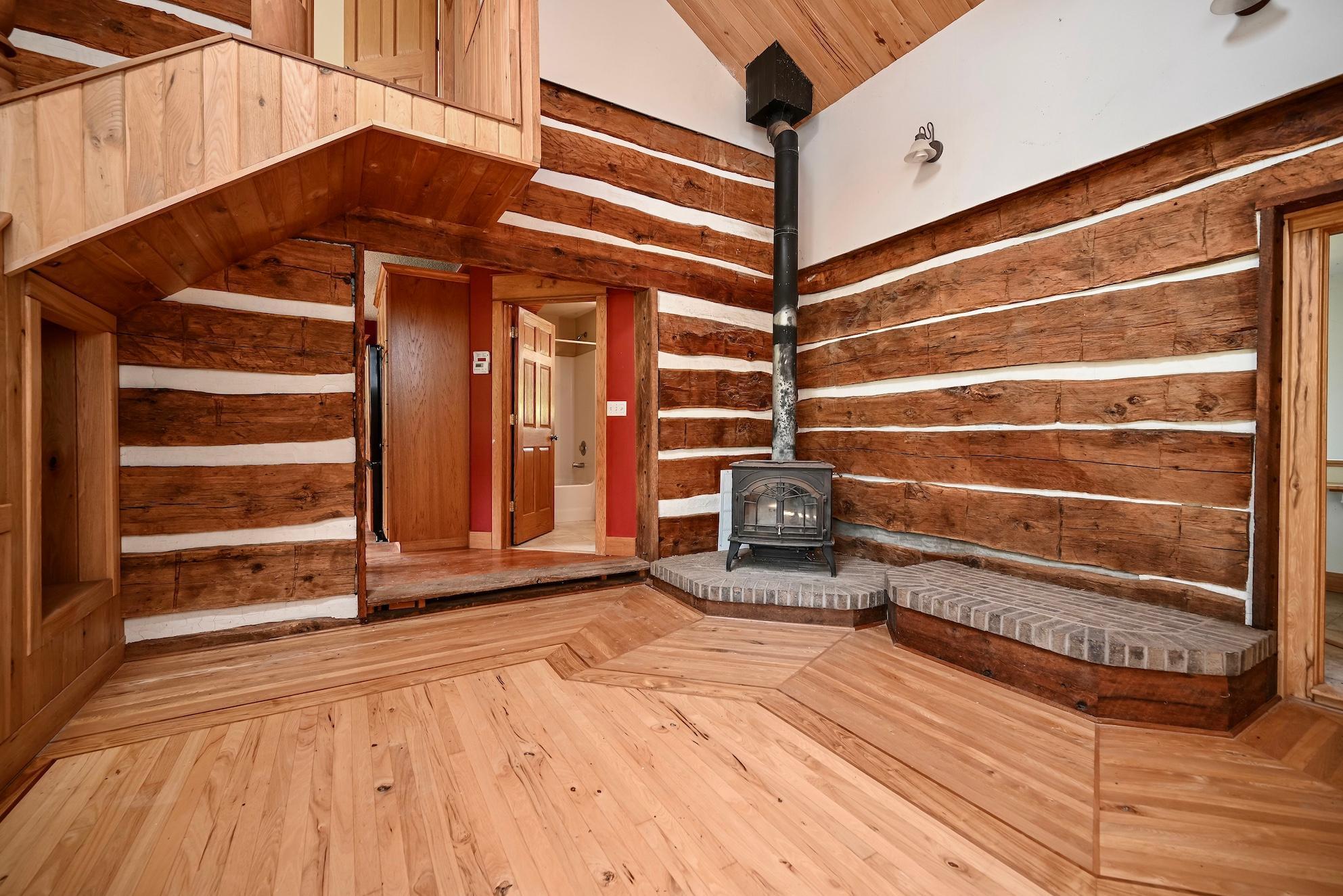 S3093 Baertsch Valley Road Fountain City, WI 54629 - Photo 8 of 38