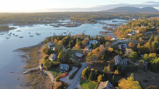 $399,000 | 139 Harbor Drive, Tremont, ME 04653