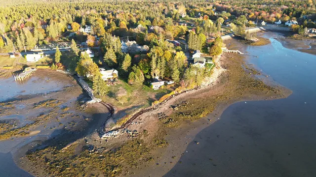 $399,000 | 139 Harbor Drive, Tremont, ME 04653