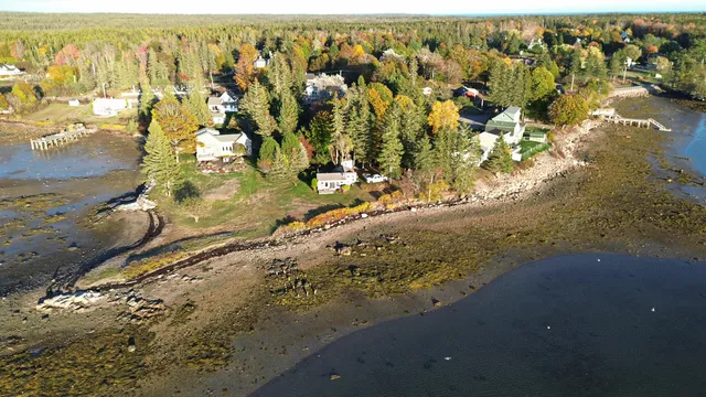 $399,000 | 139 Harbor Drive, Tremont, ME 04653