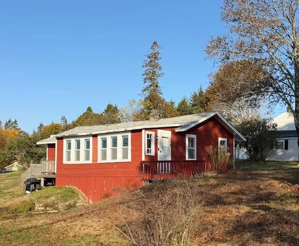 $399,000 | 139 Harbor Drive, Tremont, ME 04653