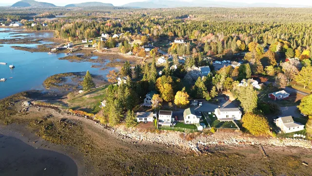 $399,000 | 139 Harbor Drive, Tremont, ME 04653