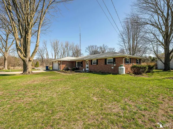 $296,000 | 10200 Summerfield Road, Temperance, MI 48182