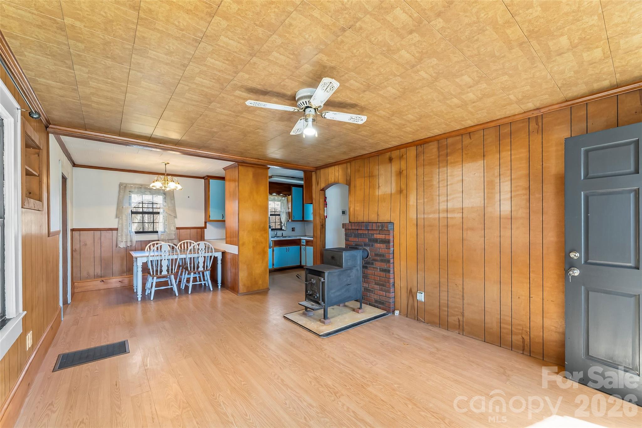 4676 Bowman Road Hickory, NC 28602 - Photo 4 of 26