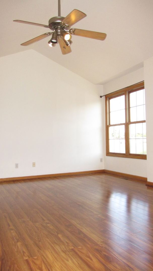 548 South Peace Road, Unit 2 Sycamore, IL 60178 - Photo 15 of 36