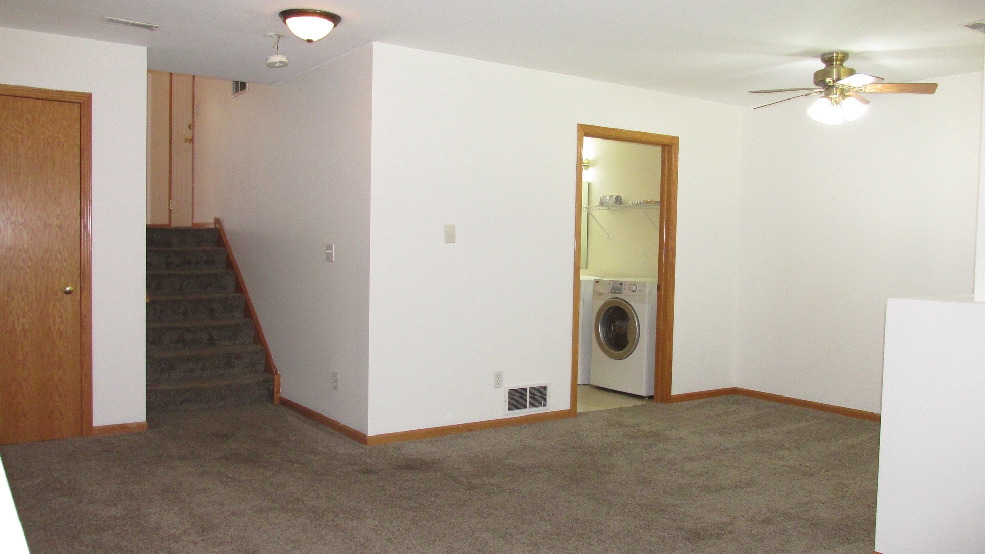 548 South Peace Road, Unit 2 Sycamore, IL 60178 - Photo 23 of 36