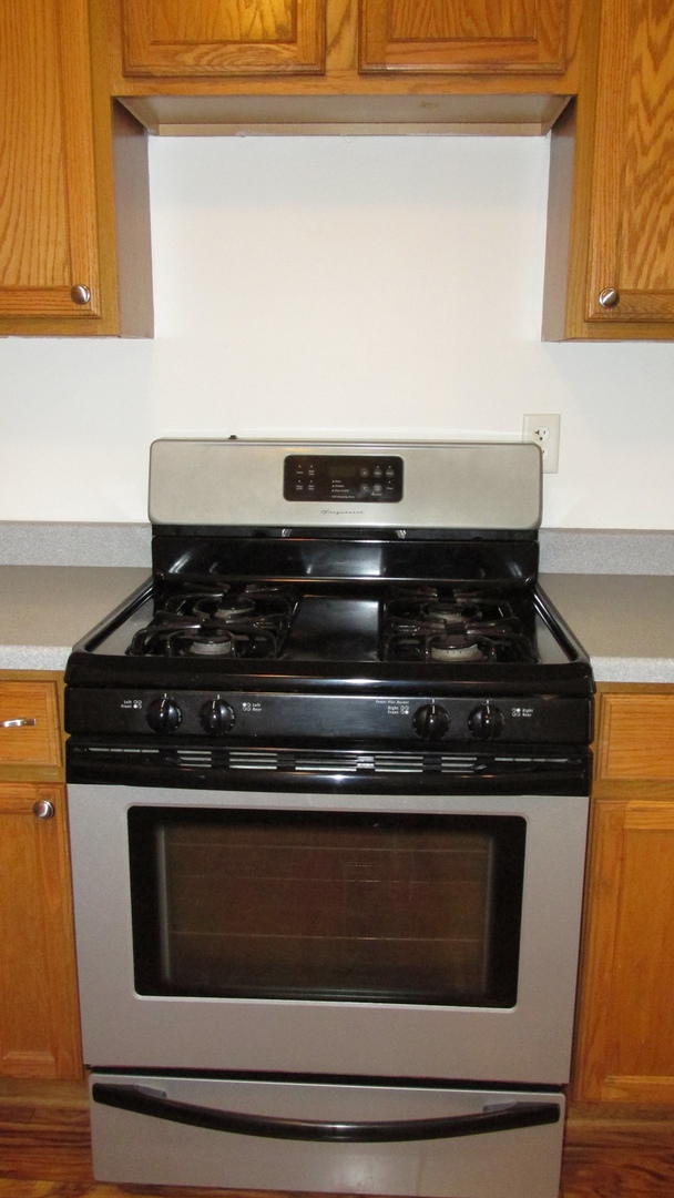 548 South Peace Road, Unit 2 Sycamore, IL 60178 - Photo 34 of 36