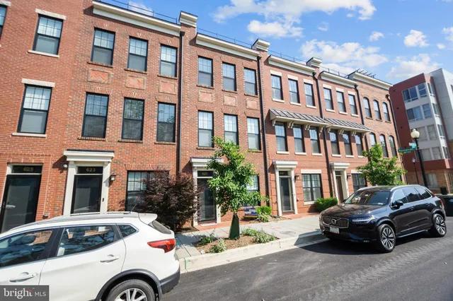 $4,250 | 621 Parkside Place Northeast, Washington, DC 20019