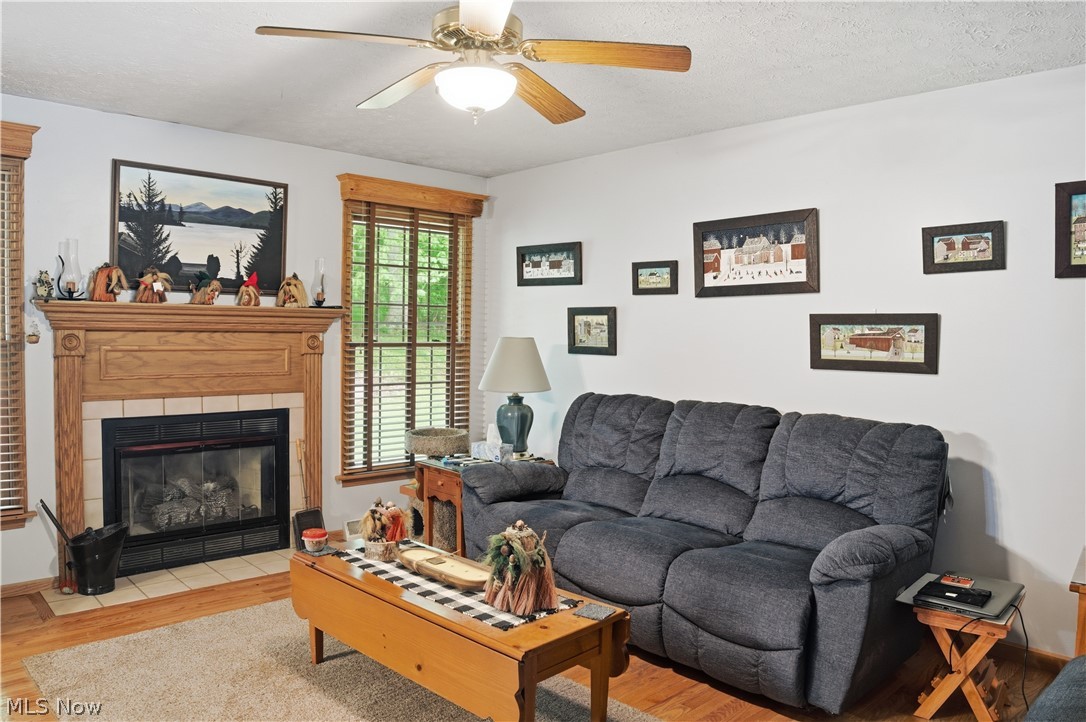 48266 Dyke Road Negley, OH 44441 - Photo 5 of 31