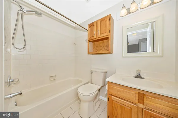 an empty room with an entryway
