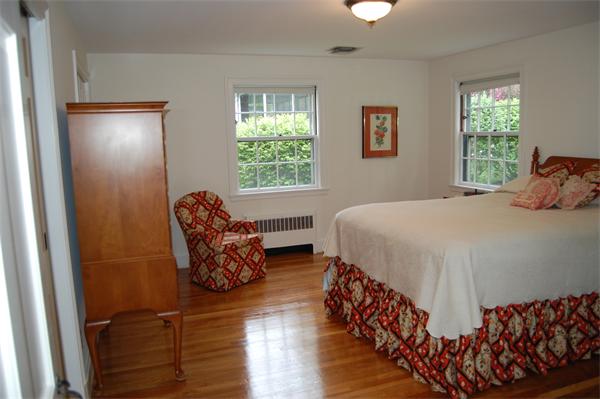 52 Grenwold Road Quincy, MA 02169 - Photo 18 of 30 Gallery Image 18