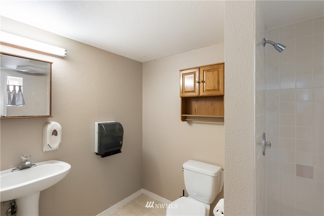 2224 Perry Avenue Bremerton, WA 98310 - Photo 22 of 24 Gallery Image 22