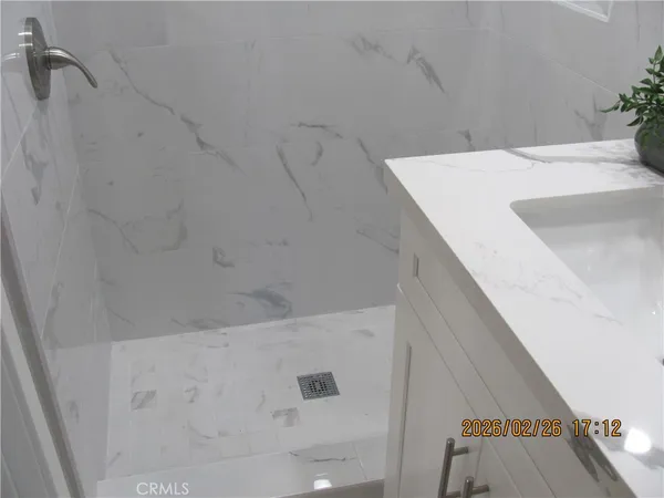 a bathroom with a bathtub
