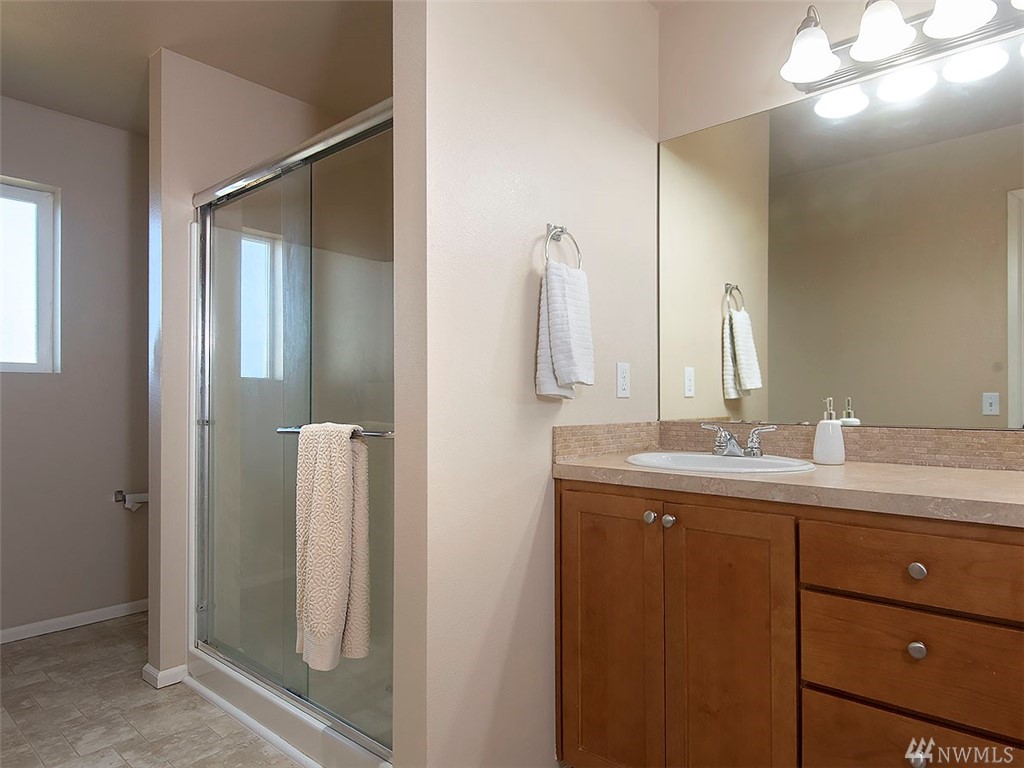 19410 Meridian Place West Bothell, WA 98012 - Photo 25 of 29
