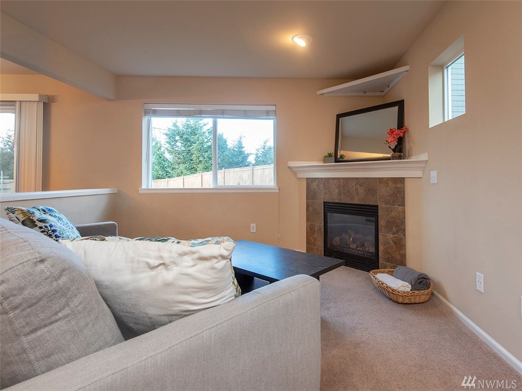 19410 Meridian Place West Bothell, WA 98012 - Photo 6 of 29