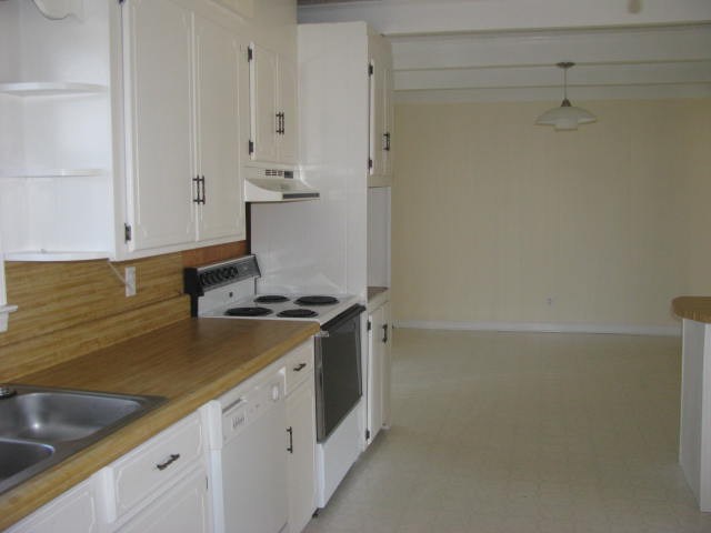 309 Calhoun Road Belton, SC 29627 - Photo 2 of 9