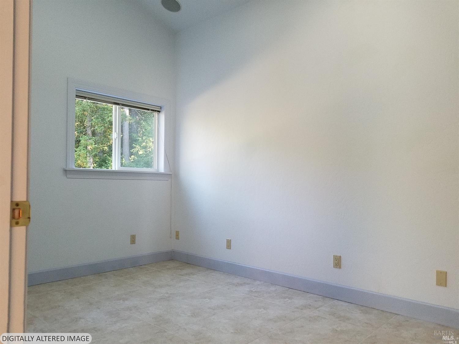 44005 Iversen Road Gualala, CA 95445 - Photo 10 of 18 Downstairs bedroom-picture taken prior to tenant moving in.