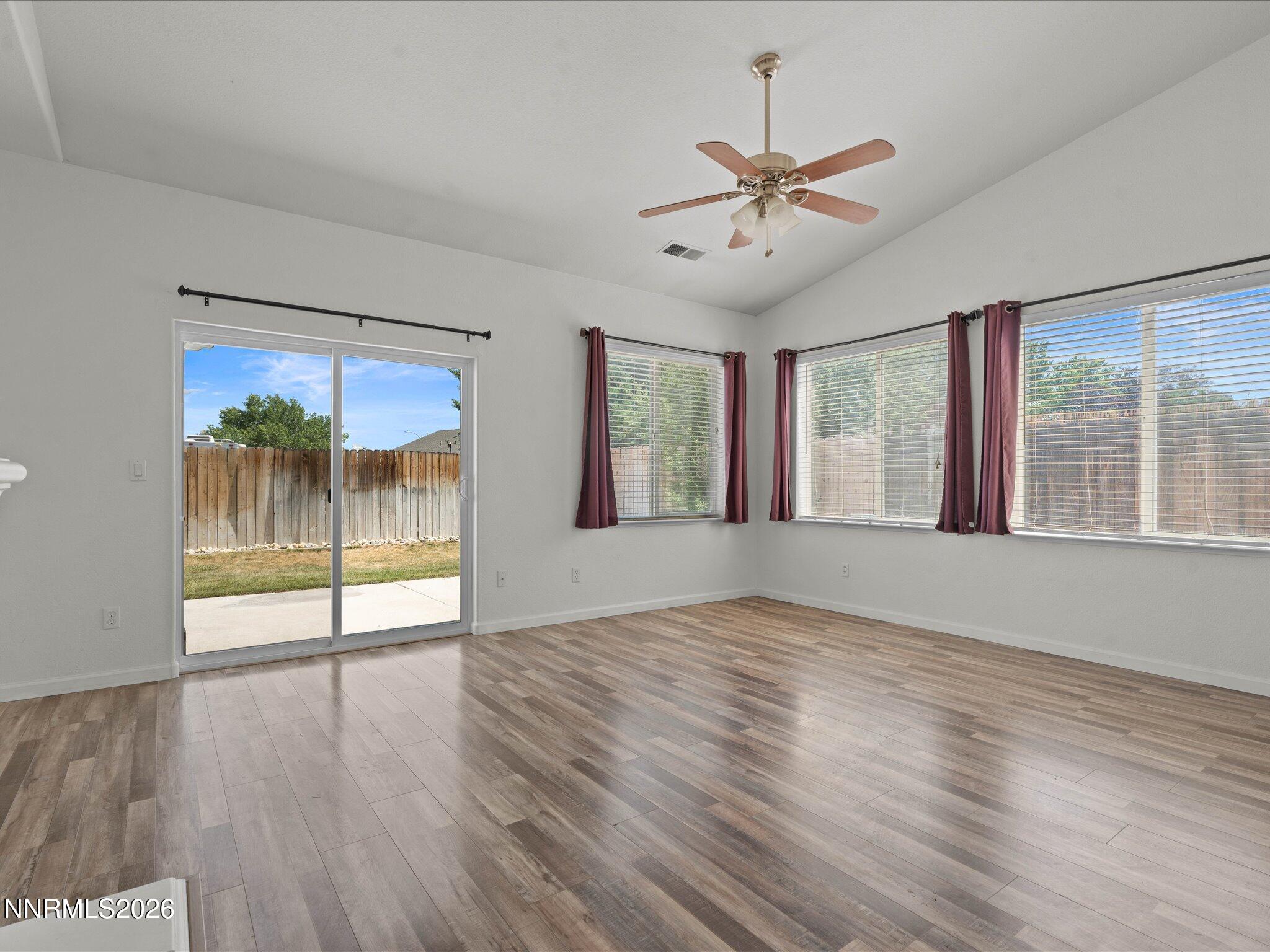 280 Fallen Leaf Lane Fernley, NV 89408 - Photo 5 of 44 05-280 Fallen Leaf Ln-104