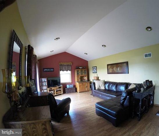 760 Old Commons Road Windsor, PA 17366 - Photo 11 of 29