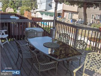 3823 Charteris Road Philadelphia, PA 19154 - Photo 4 of 10 Exterior Back