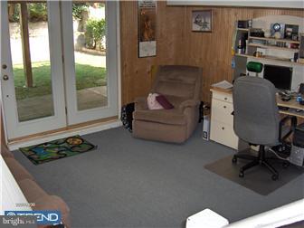 3823 Charteris Road Philadelphia, PA 19154 - Photo 8 of 10 Family Room