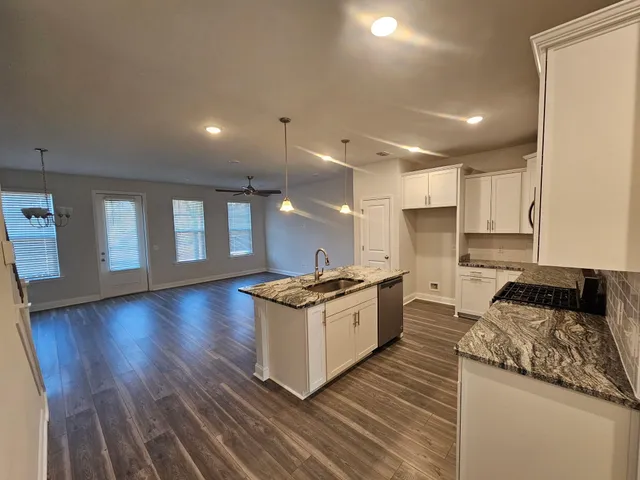 $2,150 | 131 Trailview Lane, Summerville, SC 29486