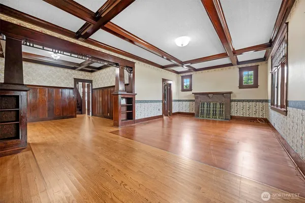$645,000 | 1502 Rainier Avenue, Everett, WA 98201