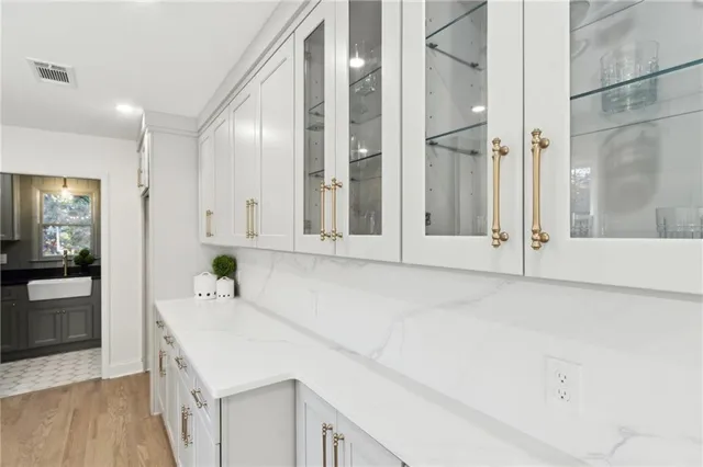 $830,000 | 420 Hackberry Court, Roswell, GA 30076