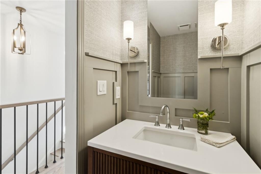 420 Hackberry Court Roswell, GA 30076 - Photo 16 of 35