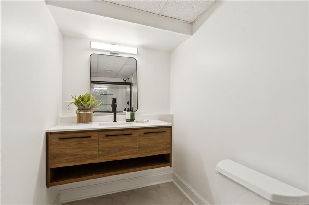 420 Hackberry Court Roswell, GA 30076 - Photo 29 of 35